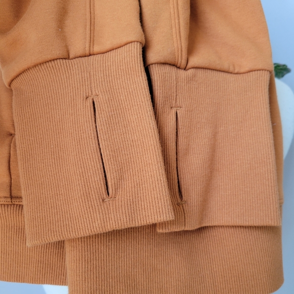 Athleta Triumph Crew Neck Sweatshirt Cattail Brown L - Picture 10 of 12